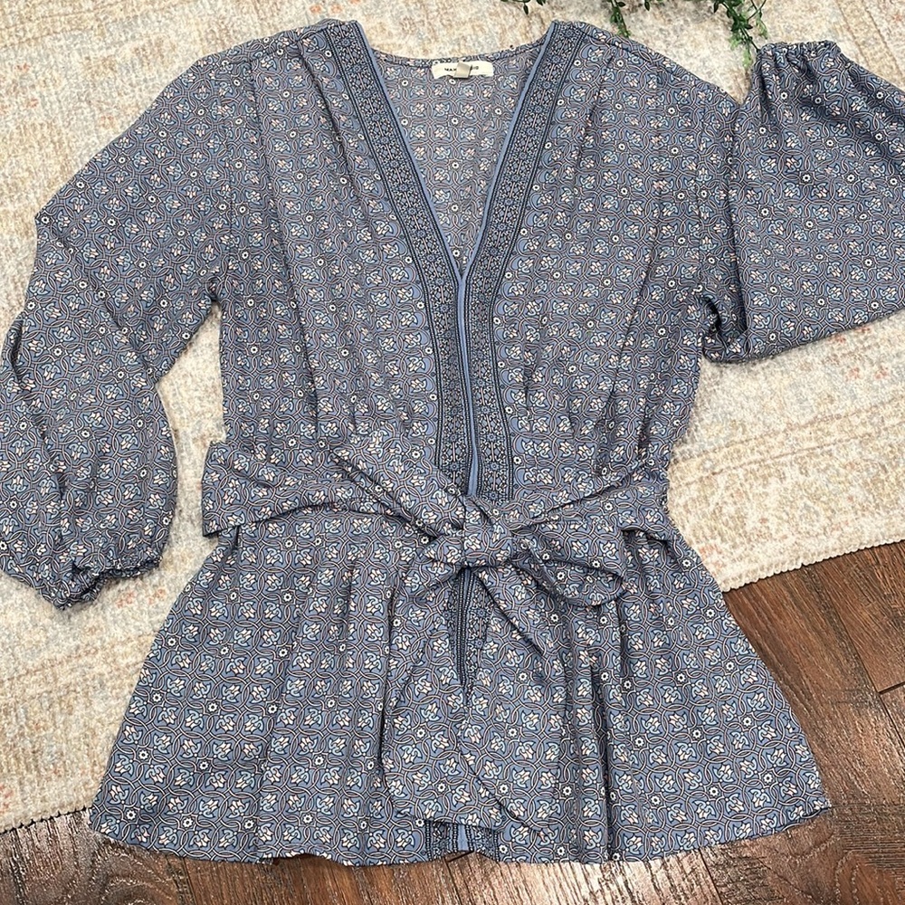 Max Studio blouse - Picture 3 of 11